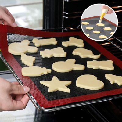 tapis de cuisson - biscuits animaux enfournés