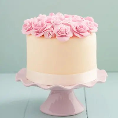 emporte_piece_-_gateau_haut_couvert_de_roses_rose