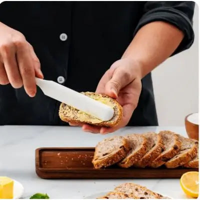 maryse_-_etaler_du_beurre_sur_une_tartine