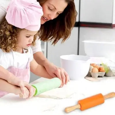 rouleau_a_patisserie_-_petite_fille